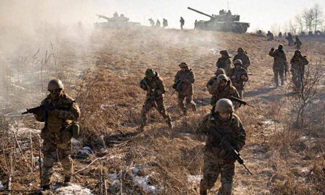 原创            拿下乌克兰八个州？普京一声令下：俄乌边境100公里或发生异动