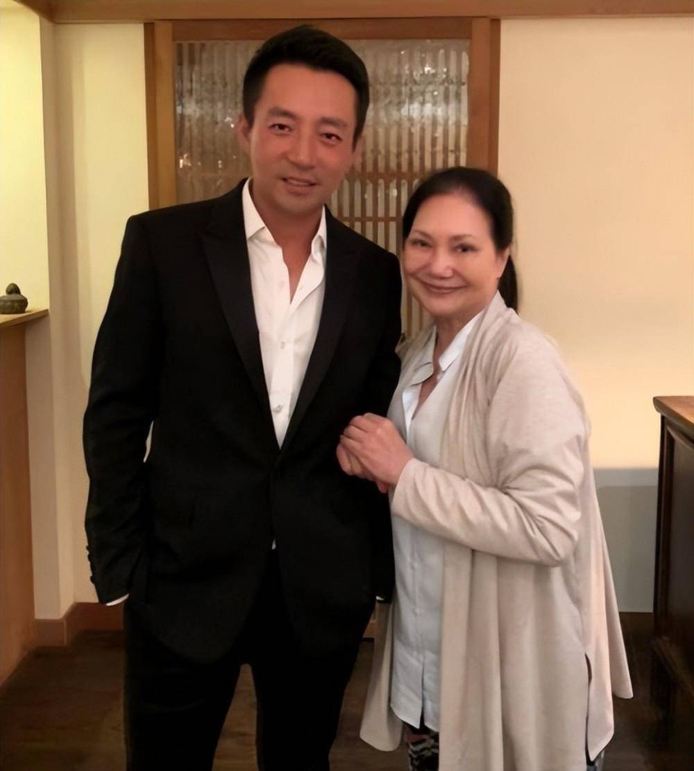 原创            汪小菲今日举行婚礼，S妈宣布不会争夺遗产，决定留爱给大S子女