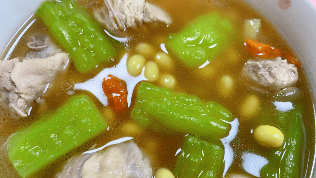 原创            夏季不除湿，越补越毒！2种祛湿食物换着吃，排出湿气，养好脾胃