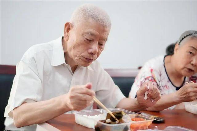 5种早餐已列入 “伤血管名单”，常吃或堵塞血管！很多人每天都吃