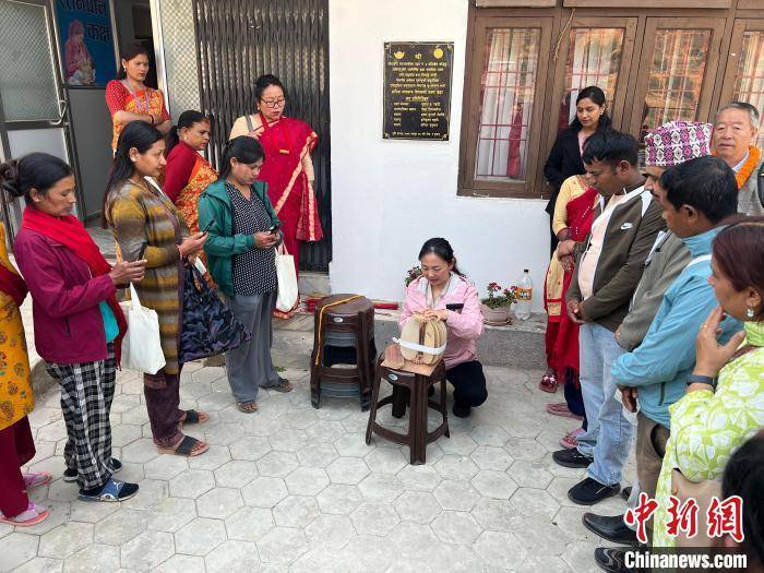 首期尼泊尔竹编交流培训班在尼开班