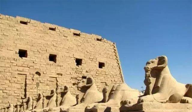 古币中宗教与礼制所蕴含的内容以及发展特点