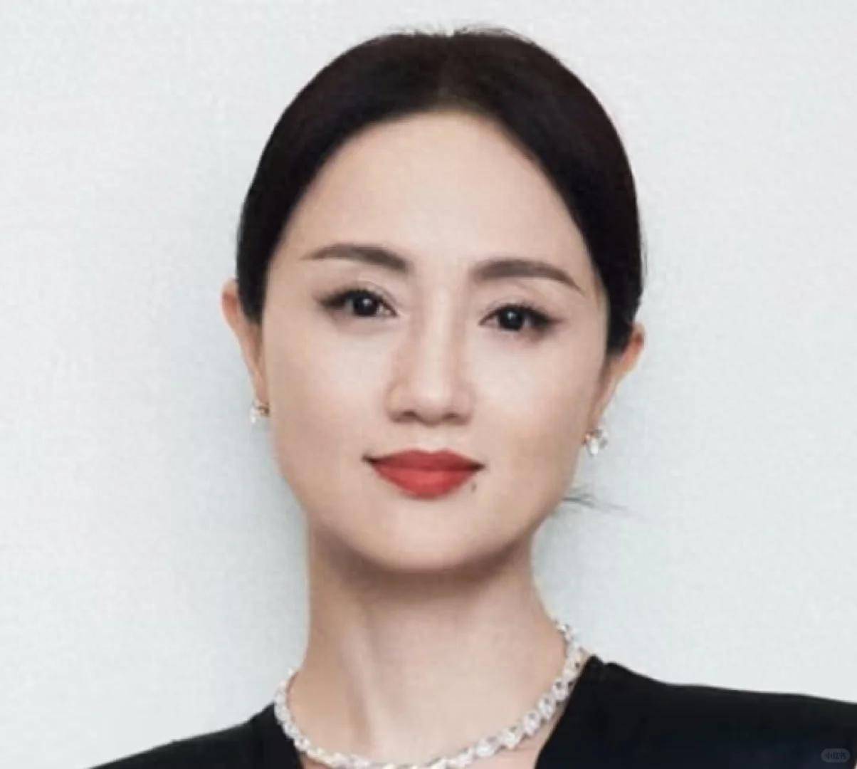 原创            朱媛媛去世！辛柏青透露妻子临终状态，12字表心情，难怪相爱32年