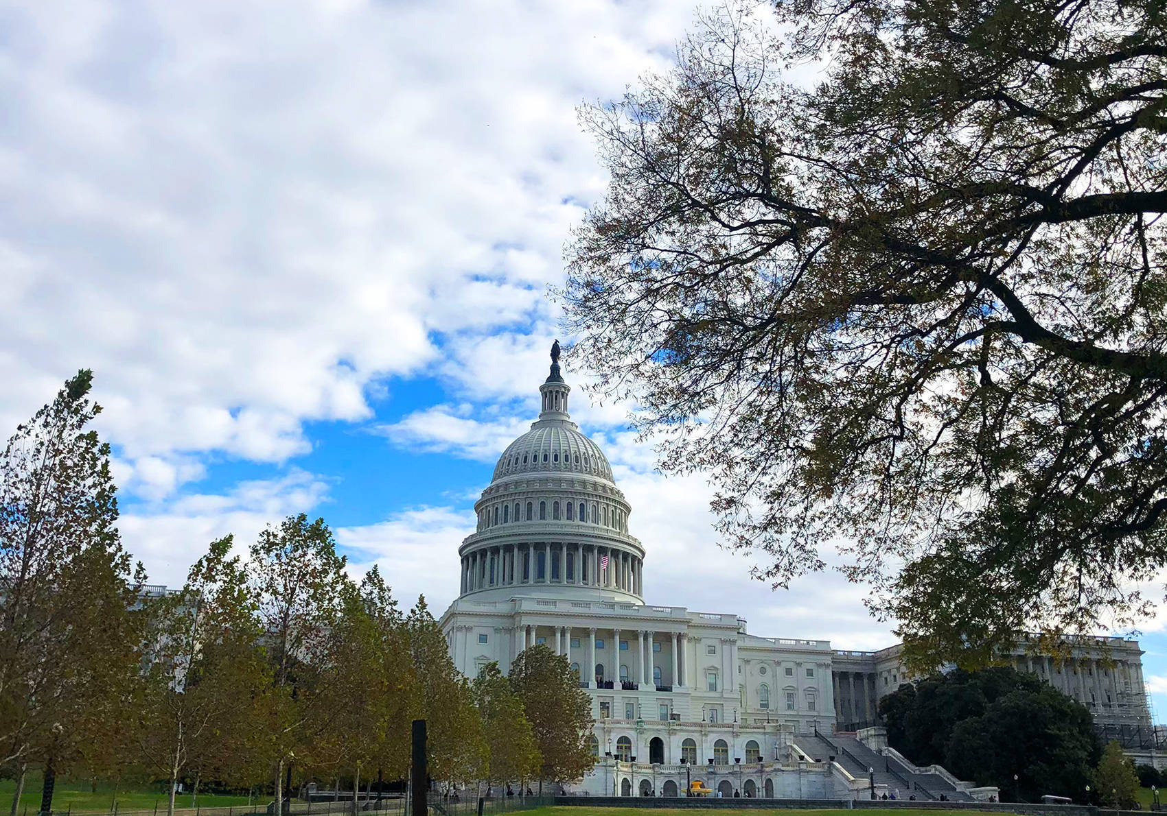 美国和沙特签了！涉及价值近1420亿美元的军售