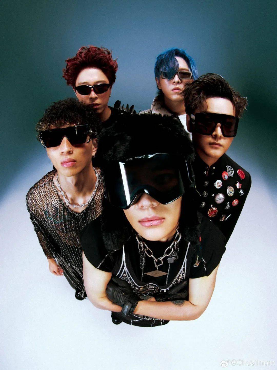 PG One晒出新的厂牌写真！