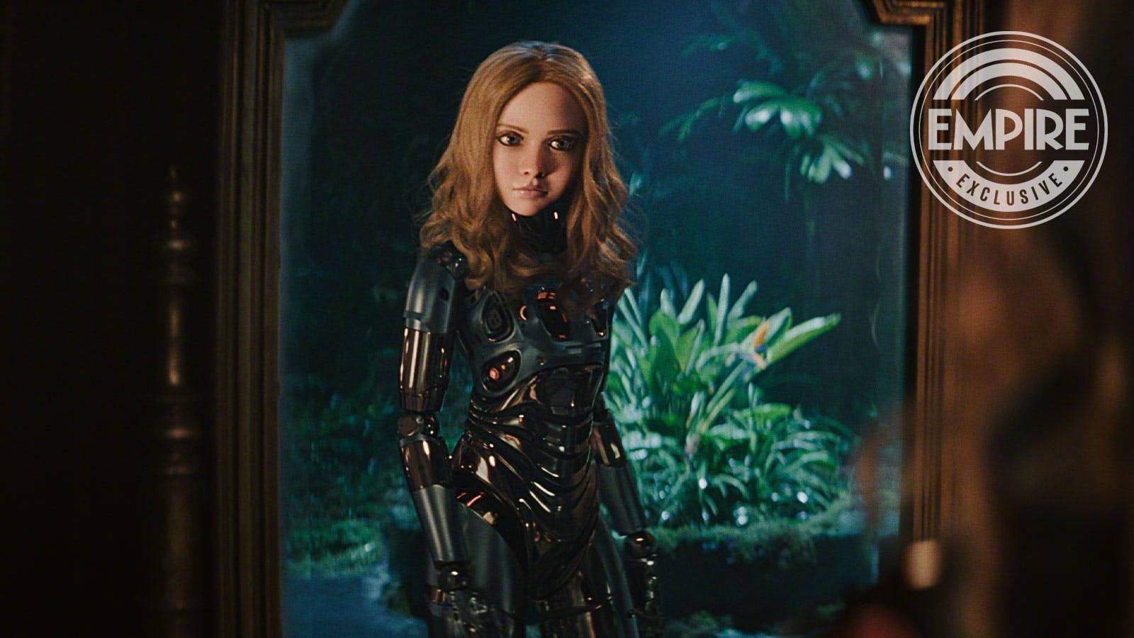 黑马恐怖片续集《梅根2》发布新剧照 杀人AI娃娃2.0全新升级换头