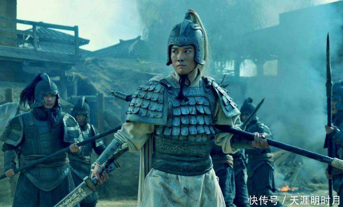 原创            刘备临终前，告诫诸葛亮：子龙不可重用，他为什么这样说呢？