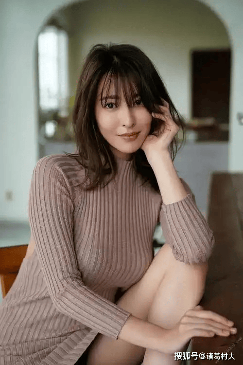 这谁顶得住！奈月塞娜写真赏