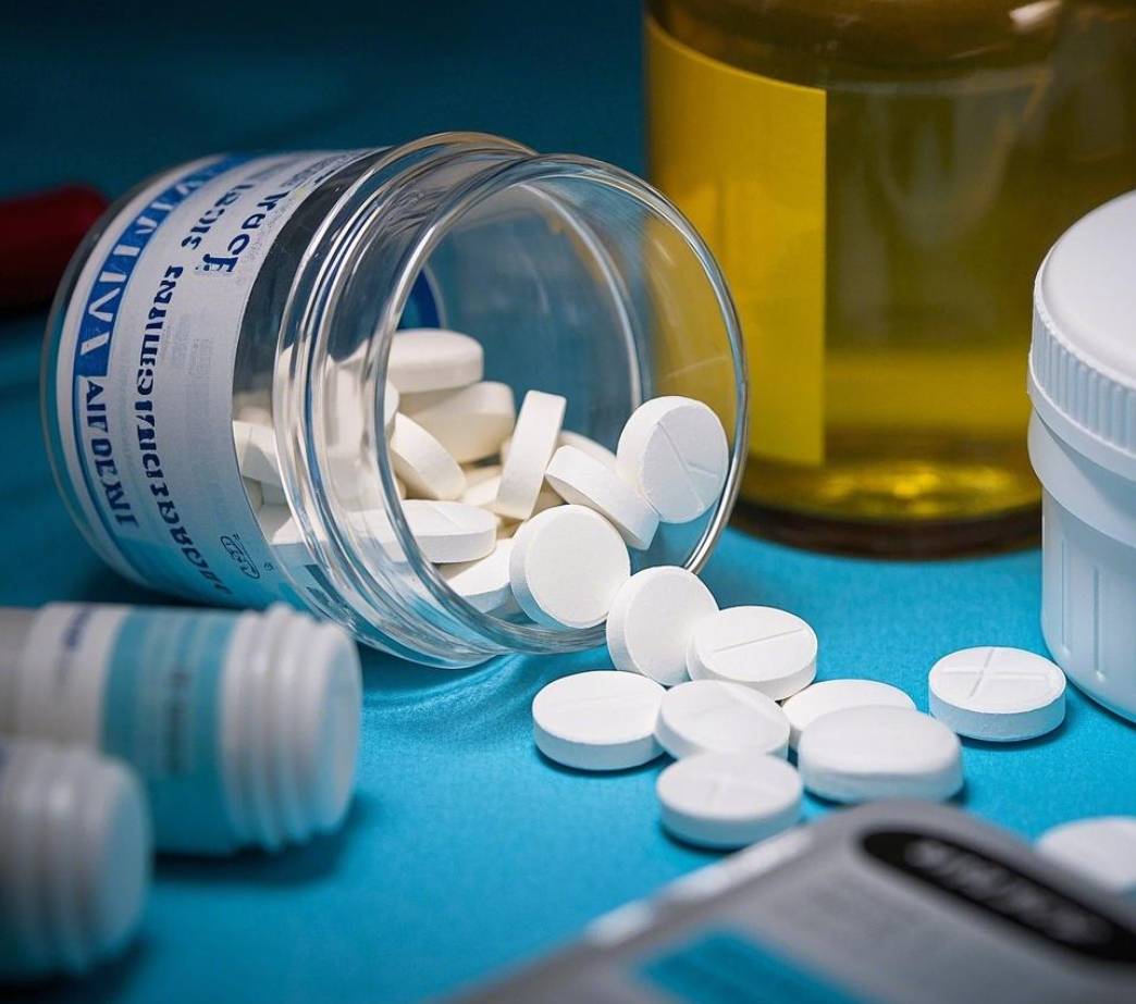 降糖药服用全攻略：精准时间 + 科学方法，药效翻倍不踩雷