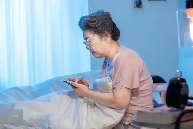 医生发现：最损耗心血管的习惯，不是熬夜！而是平时频繁做这3事