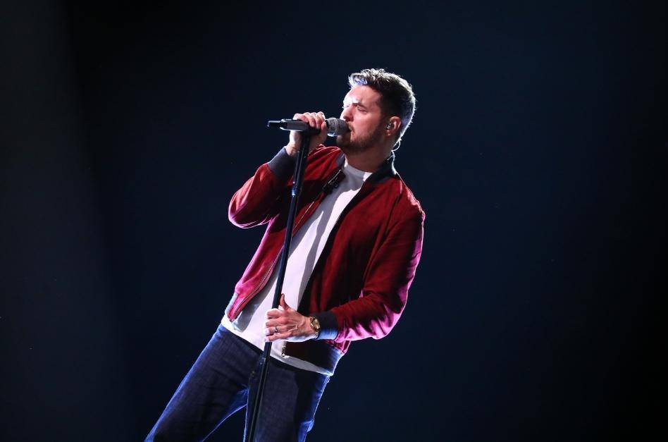 5座格莱美奖得主麦可•布雷来袭，今晚《歌手2025》连唱两首