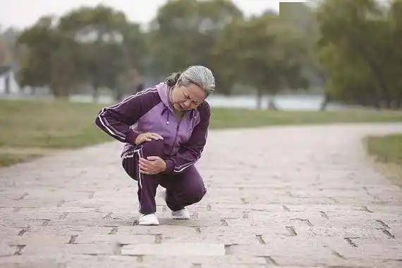 糖尿病患者不能服用氨糖？告诫：不想身体越来越差，3类人别乱吃