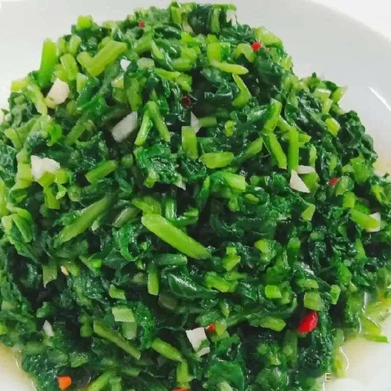 原创            生吃清喉润燥，熟吃健脾益气！这菜堪称“天然仙草”