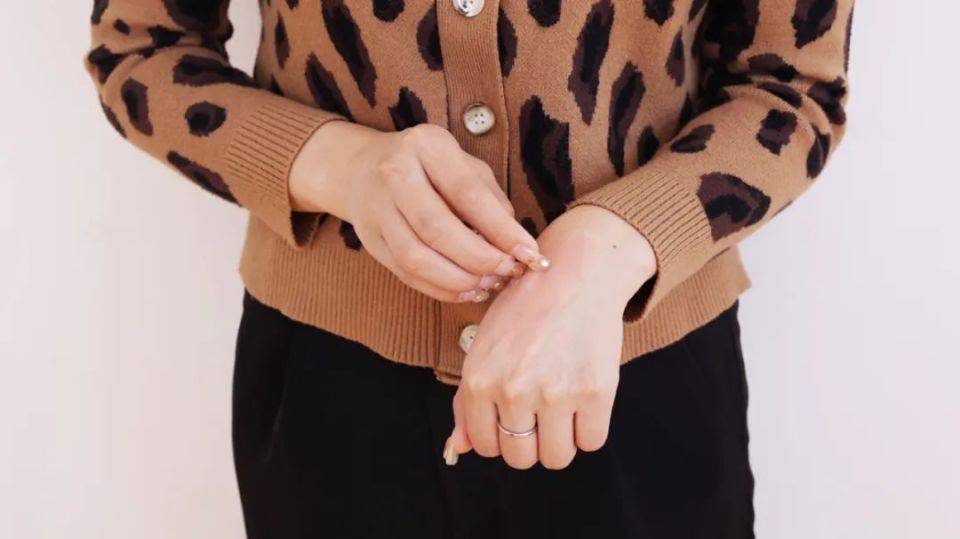 糖尿病患者要注意，若是糖尿病开始恶化，身体会出现这4个症状