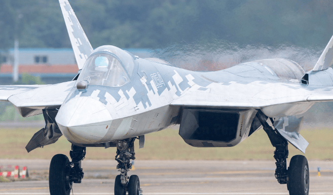 原创            印度迎来军工重大突破，法国达索妥协启示深远，歼10也在背后助力？