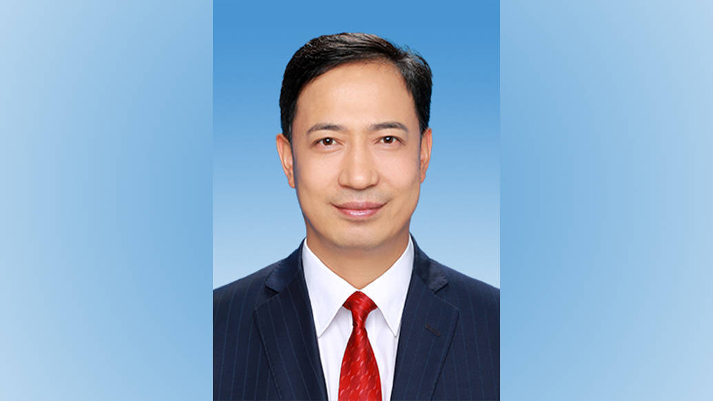 “70后”卢东亮获任山西省代省长