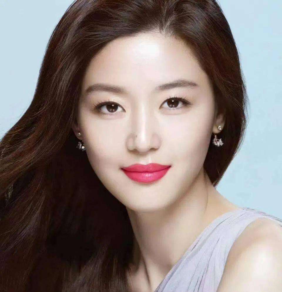 全智贤老公炒币血亏，女神频繁营业被指“救夫”，真相是……