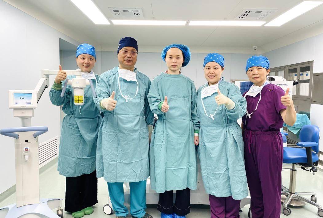 武汉普瑞眼科角膜屈光联合角膜胶原交联加固术圆女孩军营梦