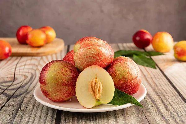 营养丰富超补水 6月吃这几种水果好处多多