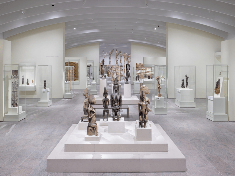 大都会博物馆洛克菲勒厅重开，聚焦非洲美洲原始艺术