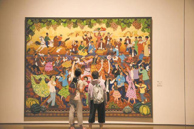 带着泥土芬芳的艺术之花绽放黄浦江畔