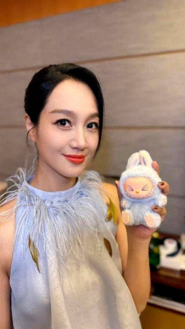 朱丹综艺发言惹争议！宁静当场质疑“是否更爱男孩”，此前曾说让