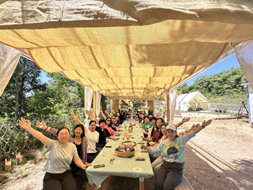 聚焦医康养：太平人寿威海中支举办“爱莲湾茶山茗谷”医养荟活动