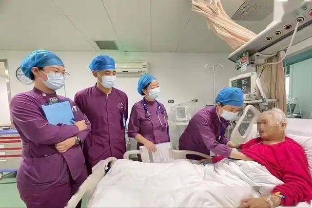 天热进入心梗高发期！多名医生呼吁：夏季高温来袭，请做好3件事