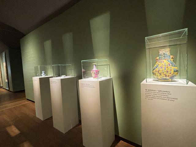 “东方雅韵：中国传统艺术展”在拉脱维亚第二大城市举行