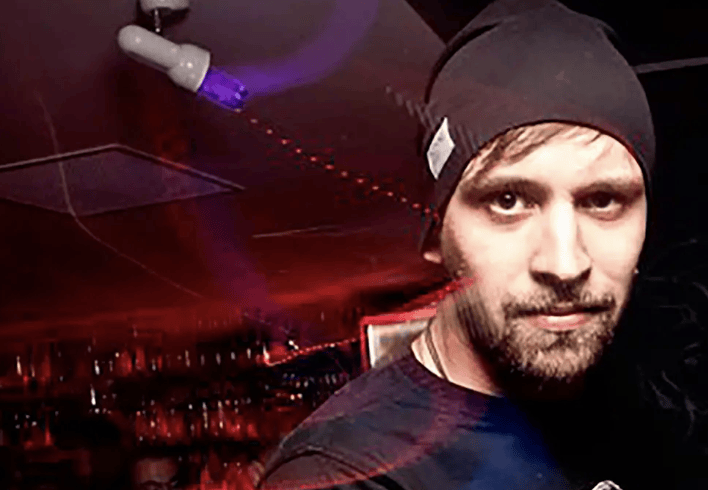 乌克兰无人机突袭俄战机，内应是他？曾在基辅当DJ，去年底开了货运公司