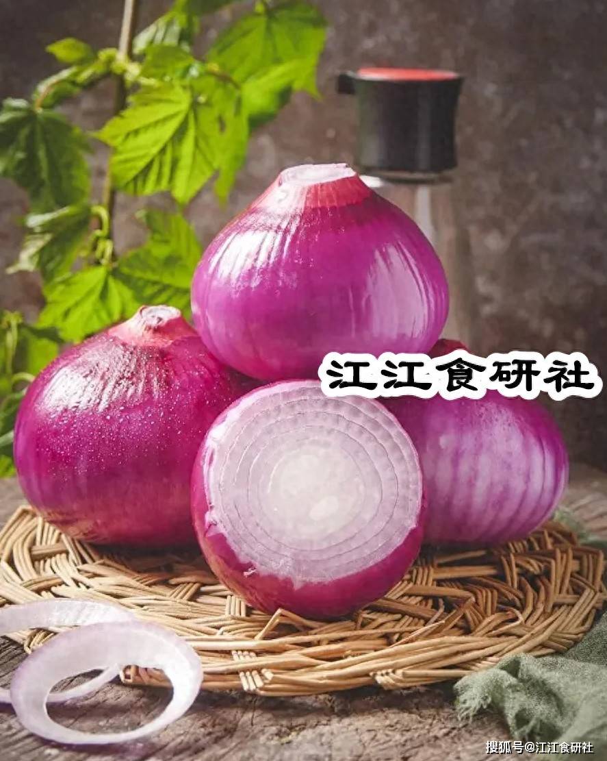 原创            夏天使劲吃，一养肝，二润肺，三补气血，四助睡眠，随手一炒真香