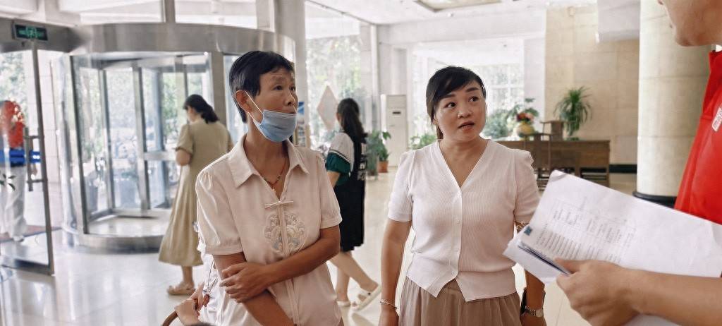 谁说肺癌晚期没希望？她放化疗后喝中药，3年后竟能收麦子！