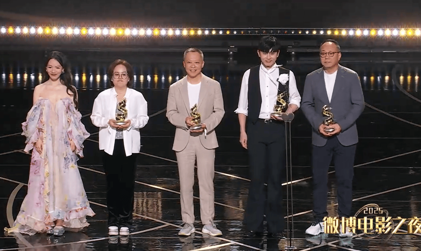 原创            明星电影之夜细节好真实：李庚希发言空洞，马伯骞挂脸，贾冰真诚