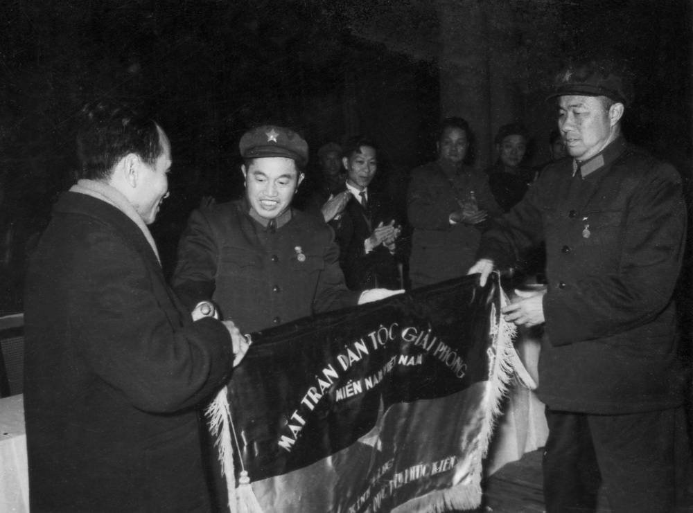 原创            秘书说取暖这种小事不用皮定均亲自抓，皮怒：战士命没了事就大了