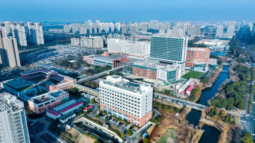 瑞金病例丨腰痛别硬扛！全腹膜外“拆除”左肾肿瘤及下腔静脉癌栓