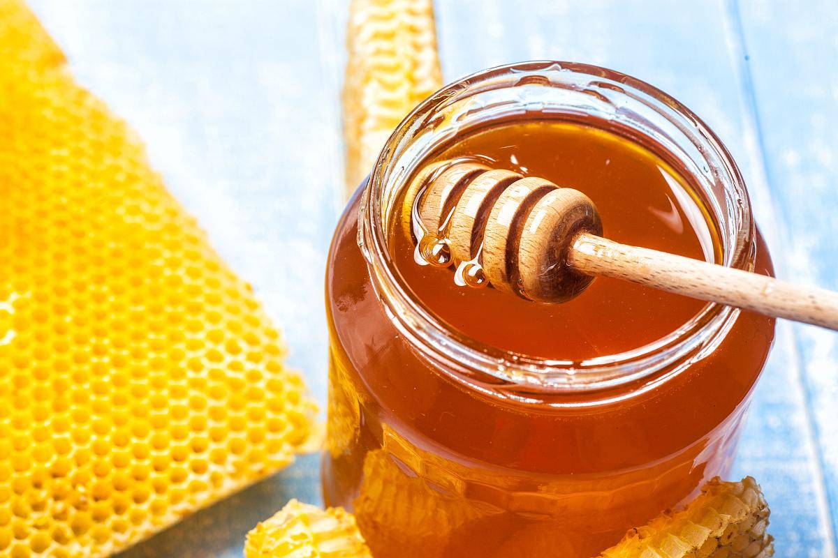 常吃“槐花蜜”，或能收获5个好处，但4类人不要随便吃，早知为好