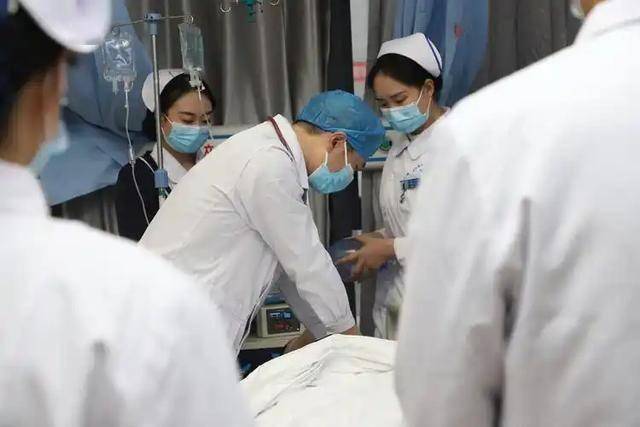30岁男子胰腺炎离世，医生惋惜：把4样当饭吃胰腺再好也扛不住
