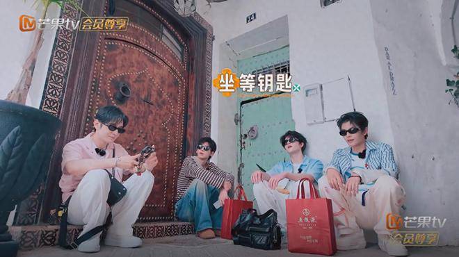 原创            中餐厅9太狠了！第一天全员打工还没饭吃，丁禹兮委屈哭了！