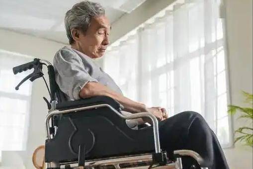 热天脑卒中成高发事件？医生：宁可打麻将解闷，也别做4件高危事