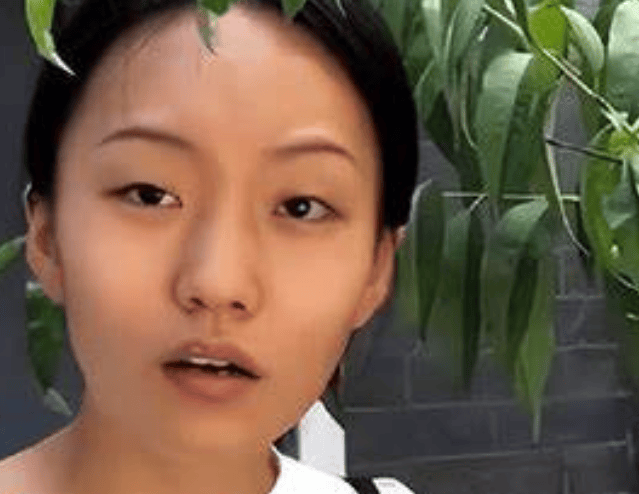 原创            邵雨轩谈疯产姐妹解散原因