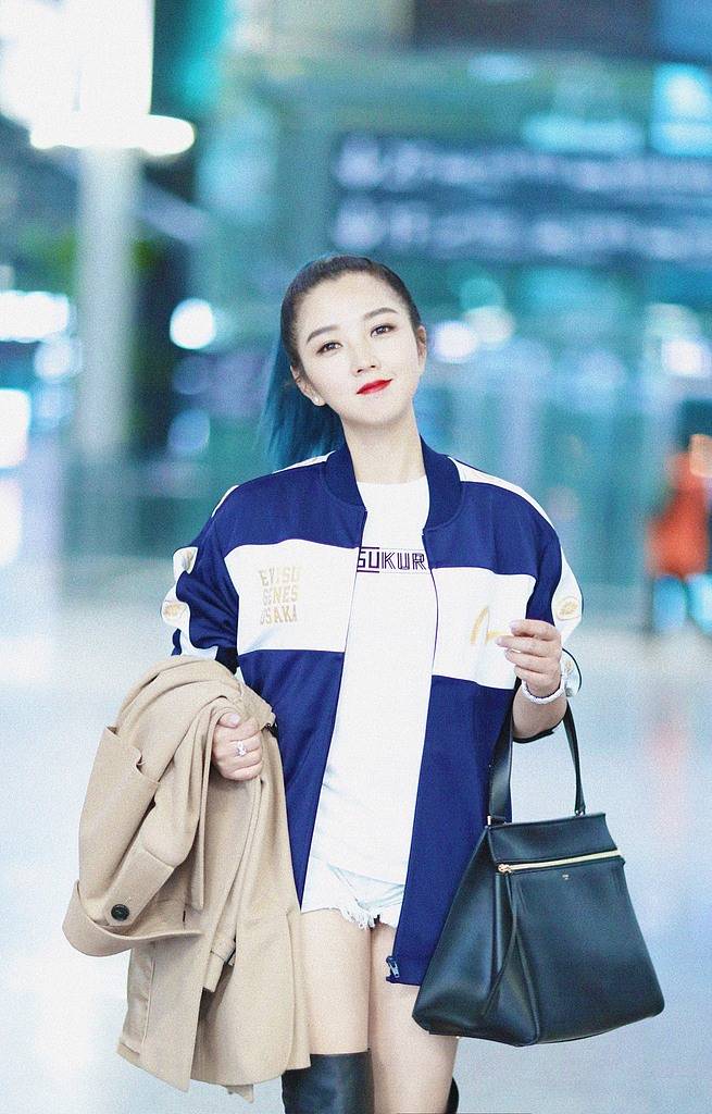 原创            女星从《浪姐》到歌手，舞台转型与职业挑战