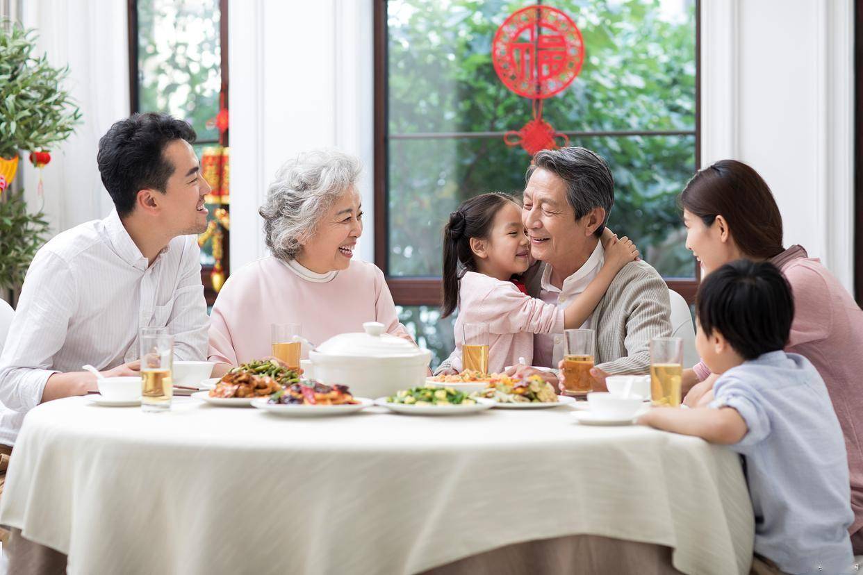 子女长大后为什么不像自己心疼自己的子女一样心疼父母？