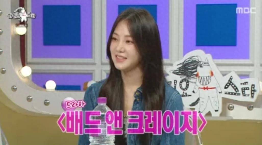 原创            韩知恩自曝和李栋旭吻戏，太投入抓了他的后脑勺