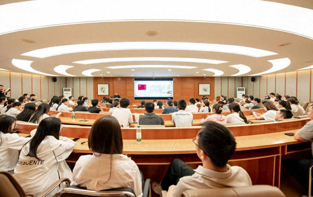 山西中医世家刘唐保先生来吉参加中医学术交流和新书发布会