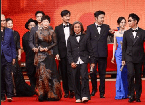 原创            赵丽颖演《酱园弄》不划算，陪衬章子怡却没对手戏，被杨幂抢风头