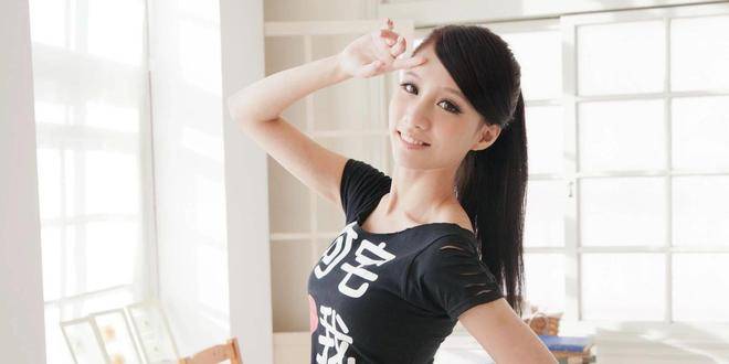 无论别人怎么说，无论体重如何，决不动减肥念头