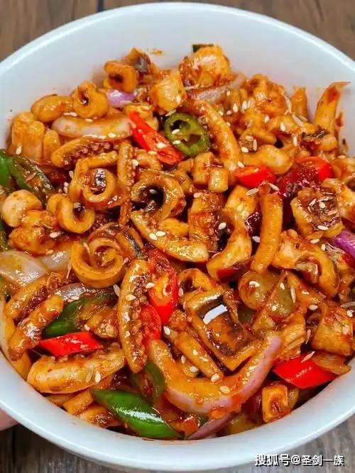 入伏前“养骨黄金期”！少吃土豆白菜，多吃8样，腿脚有劲精神足