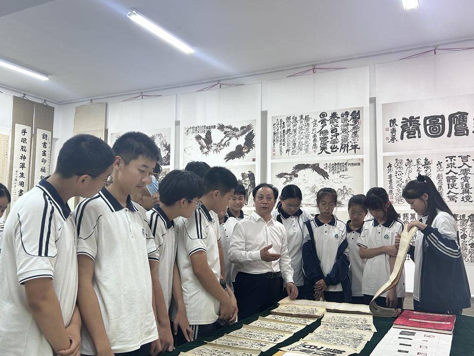 纪念陈寿荣诞辰109周年陈寿荣艺术展在潍坊举行