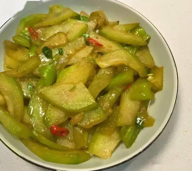 “夏补钾，身不乏”，补钾多吃这4道菜，腿脚有劲，精神头足
