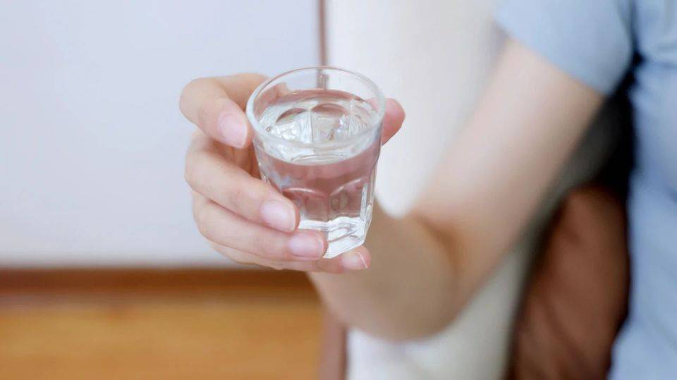 原创            生活习惯不当，小心胃癌来袭，5个加深癌变的风险，要逐一排查